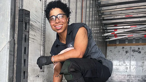 Maintenance_Tech_Trailer_Smile_600x338.jpg