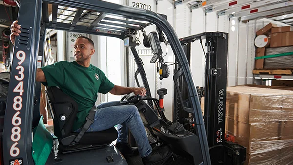Dock & Warehouse Worker
